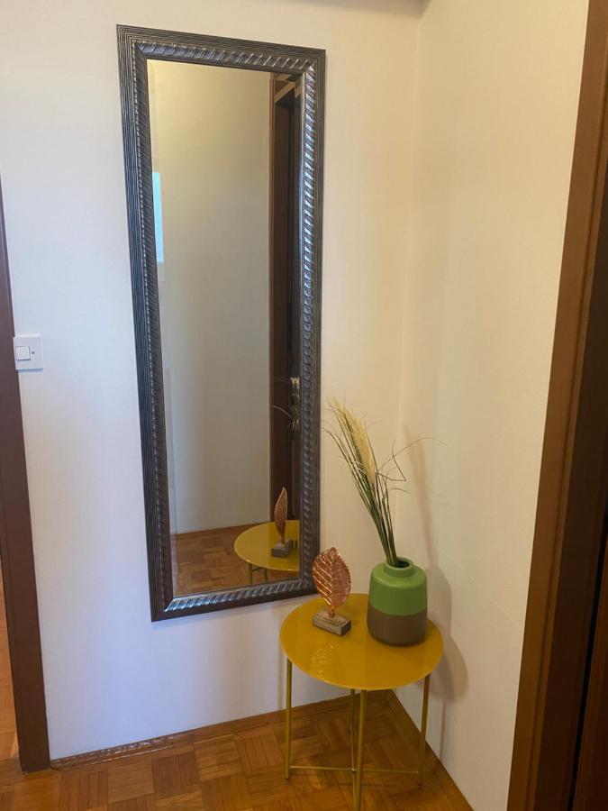 Apartment Privlaka Direkt Am Strand Mit Klima Und Neuem Badezimmer Haustiere Sind Willkommen Exterior photo