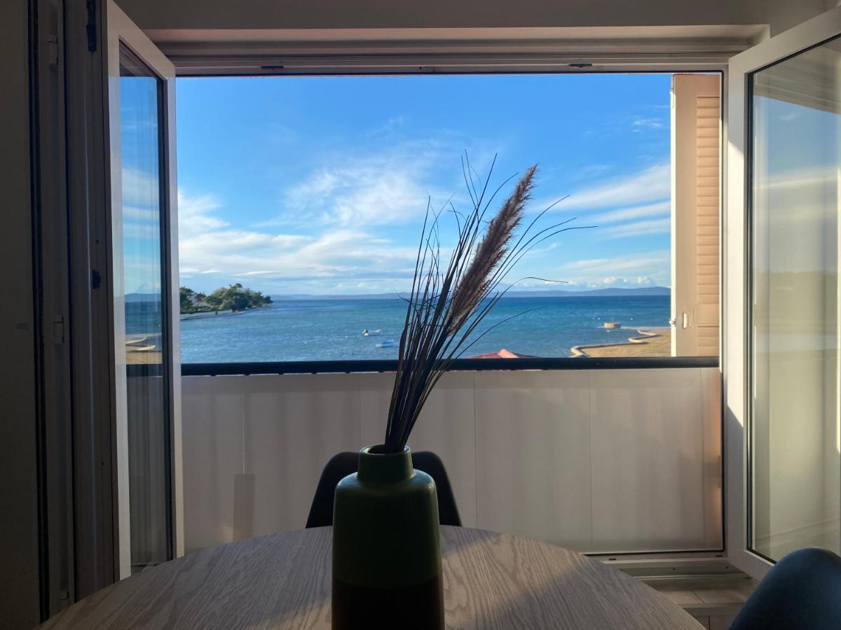 Apartment Privlaka Direkt Am Strand Mit Klima Und Neuem Badezimmer Haustiere Sind Willkommen Exterior photo