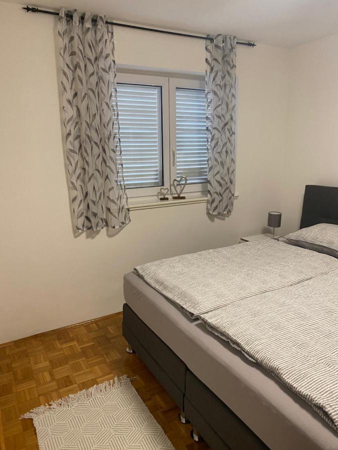 Apartment Privlaka Direkt Am Strand Mit Klima Und Neuem Badezimmer Haustiere Sind Willkommen Exterior photo
